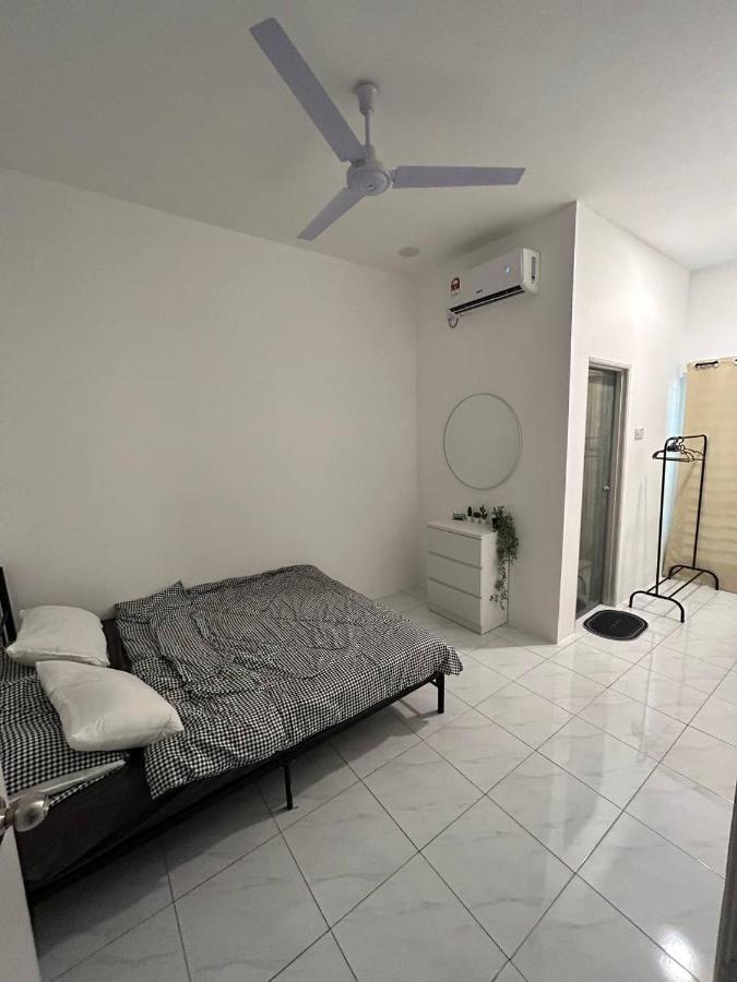 Zh Teluk Batik Holiday home